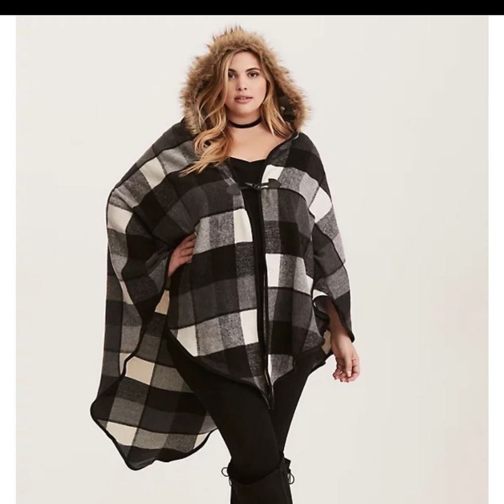 Torrid wrap very warm lots of fabric super comfy